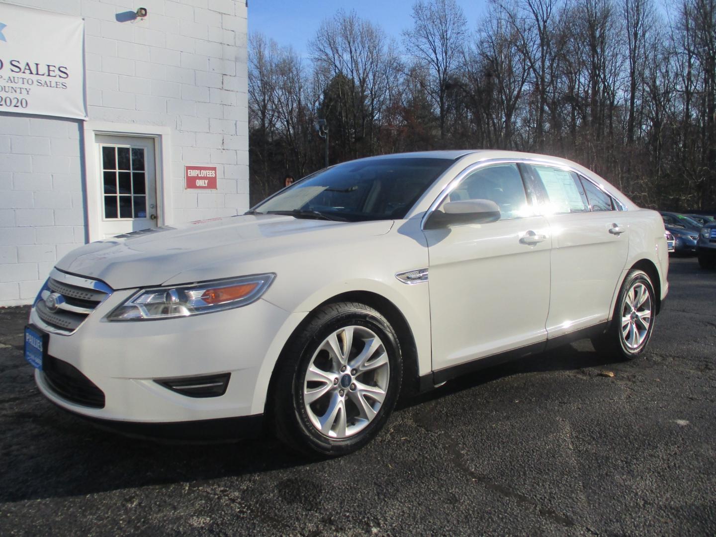 2010 Ford Taurus (1FAHP2HW2AG) , AUTOMATIC transmission, located at 540a Delsea Drive, Sewell, NJ, 08080, (856) 589-6888, 39.752560, -75.111206 - Photo#1